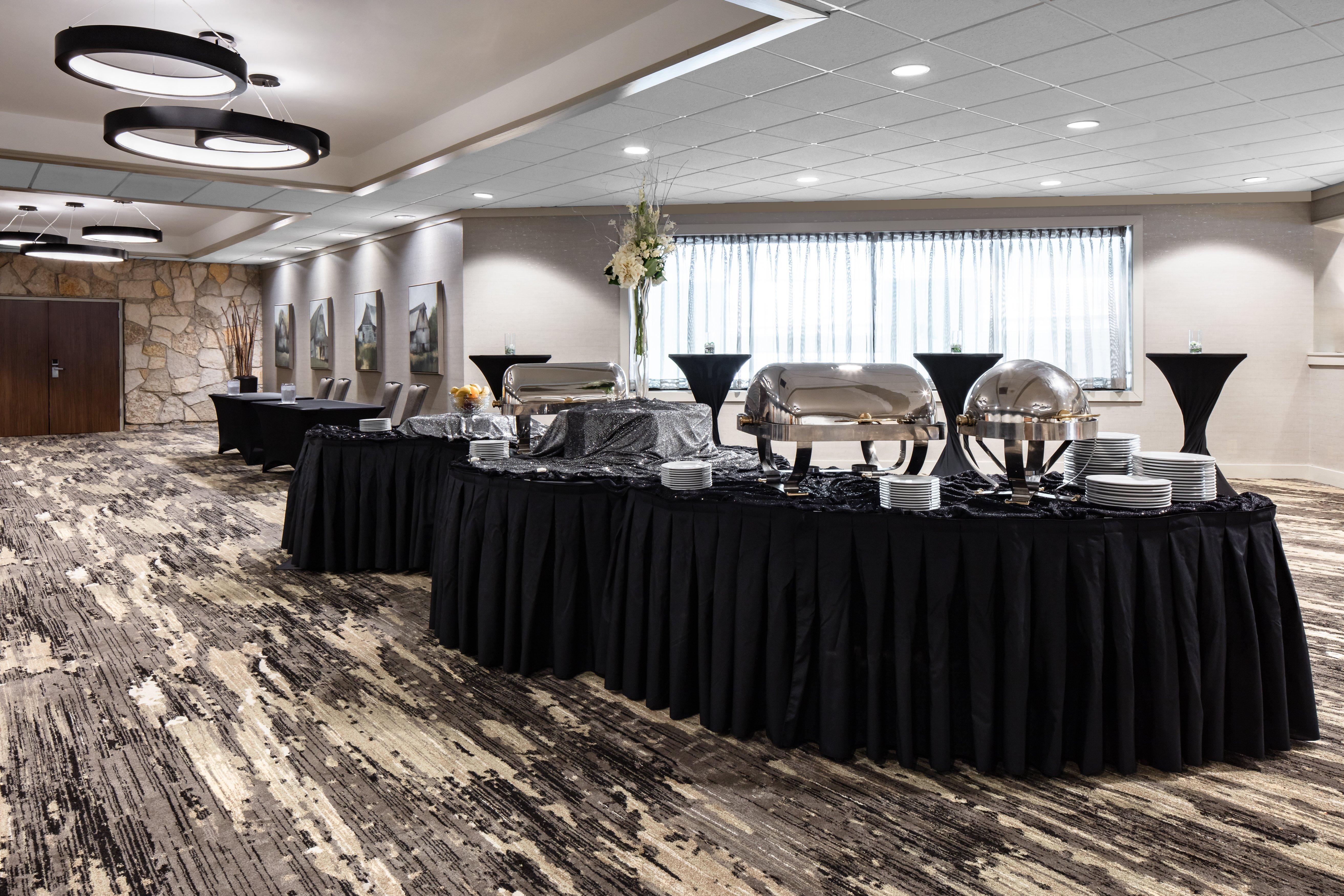 Holiday Inn Hotel & Suites Des Moines-Northwest By Ihg Urbandale Ngoại thất bức ảnh